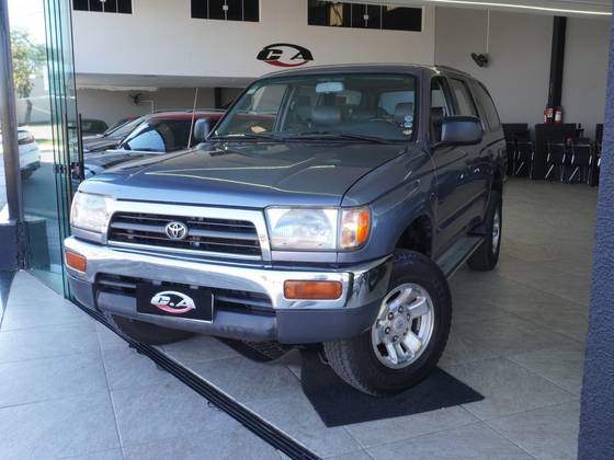 TOYOTA HILUX SW4 2.7 4X4 16V GASOLINA 4P MANUAL TOYOTA HILUX SW4 2.7 4X4 16V GASOLINA 4P MANUAL